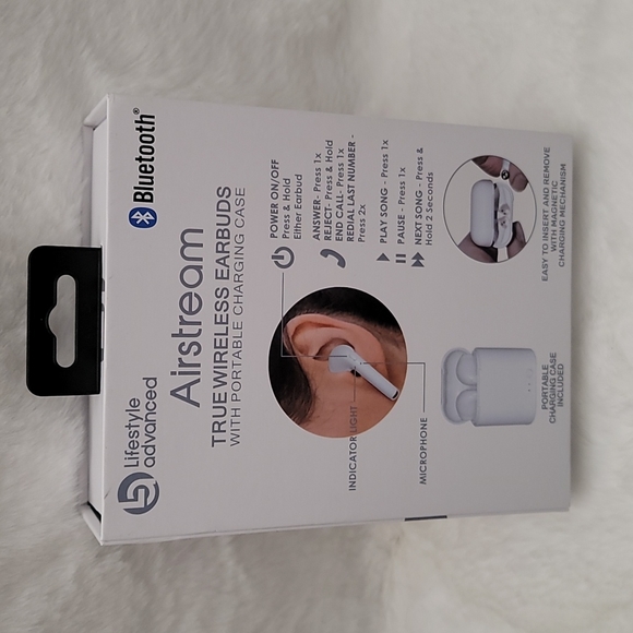 Airstream True Wireless Earbuds W 